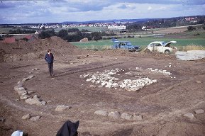 Grab 2 des Hgelgrberfeldes von Thurnau-Berndorf.         Frhe Eisenzeit (Hallstattzeit: 750 bis 450 v. Chr.), Ausgrabungen von 1971 bis1977.